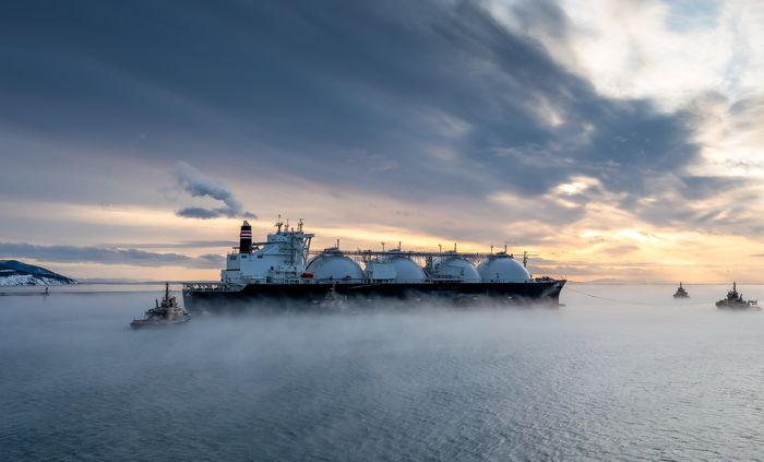 For the shipping of its oil, Russia still depends on Europe
