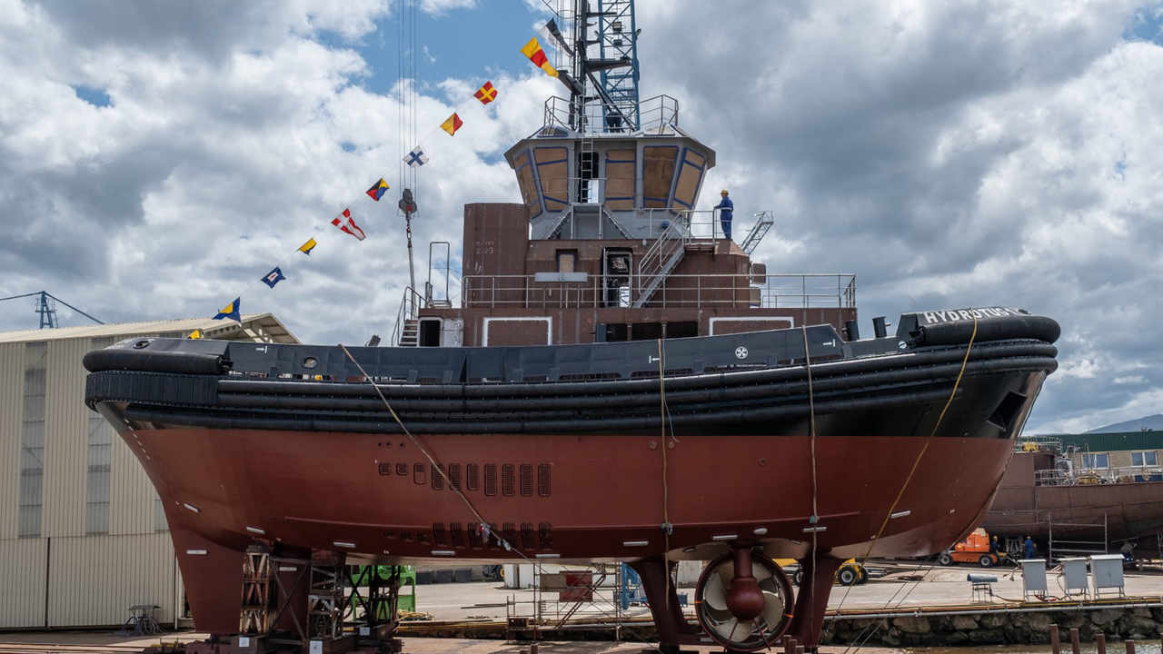 Hydrogen Powered Tug Antwerp-Bruges port