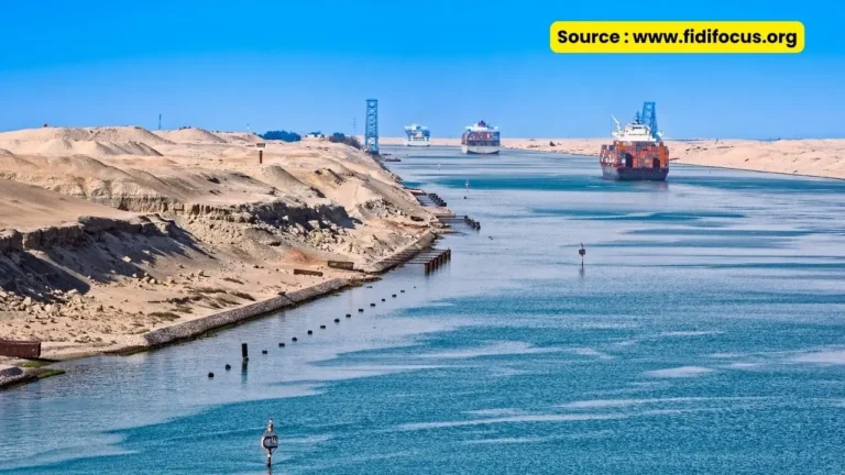 Suez Canal Traffic Dwindles: Revenue Drops Sharply Amid Red Sea Attacks